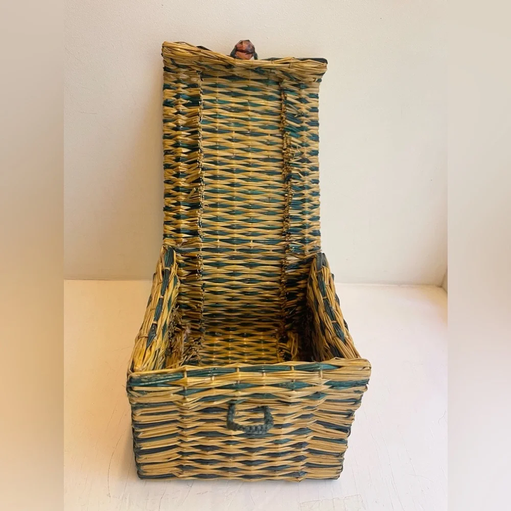 Vintage Handmade Storage Container - Picture 4 of 10